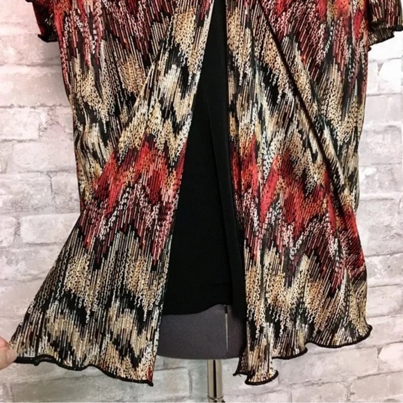 Lane Bryant | Multicolored Textured Layered Short Sleeve Blouse, Size 14/16 - Picture 4 of 6